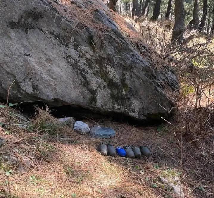 Security forces recover 6 grenades during joint operation in Kupwara’s Jabri Forest