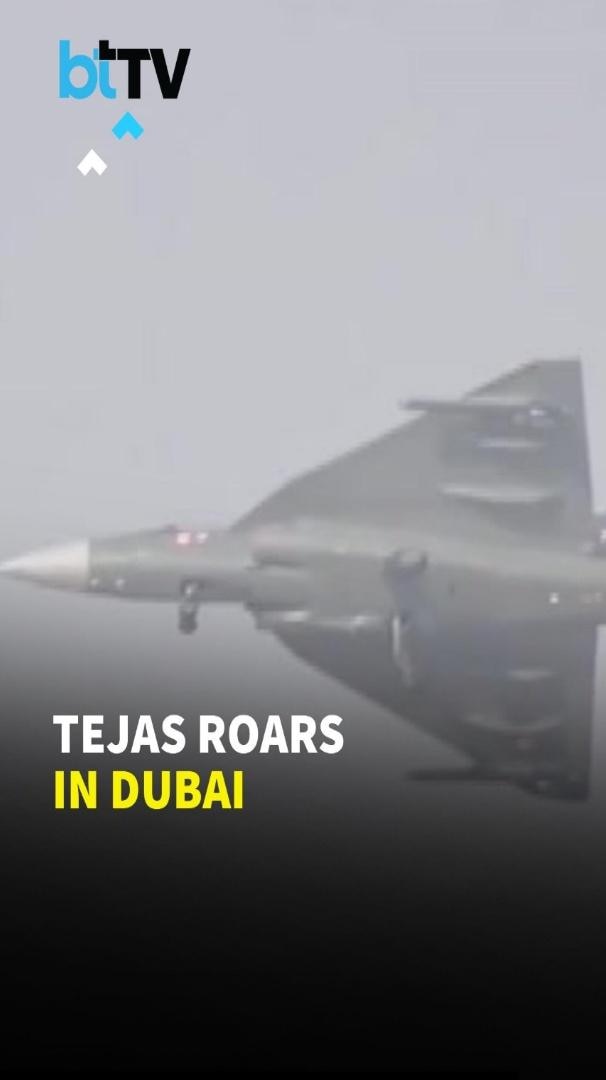 LCA Tejas Mk-1A Stuns Crowd With High-G Aerobatics At Dubai Air Show 2025
