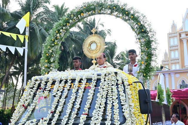 Eucharistic procession, Christ the King feast of the Udupi diocese on Nov 23