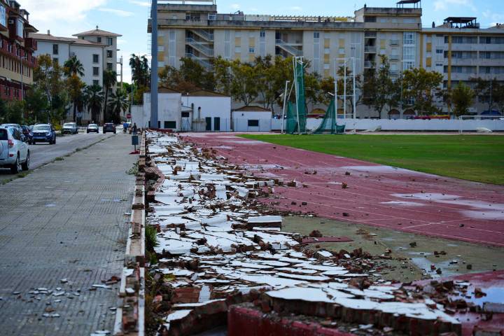 Isla Cristina y Almonte activan sus dispositivos municipales de emergencias ante la alerta naranja