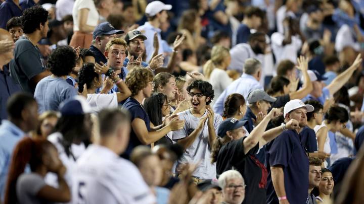 This college wants more students at a big football game. It's offering free beer