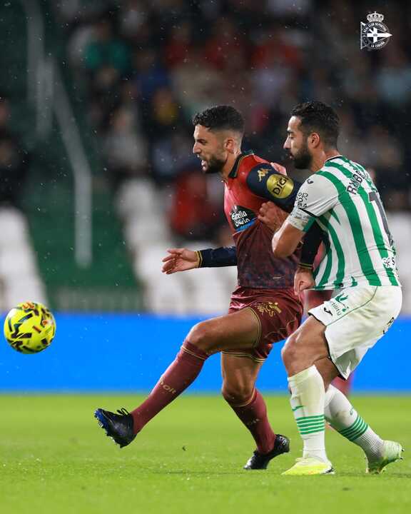 El Dépor frena la racha del Córdoba