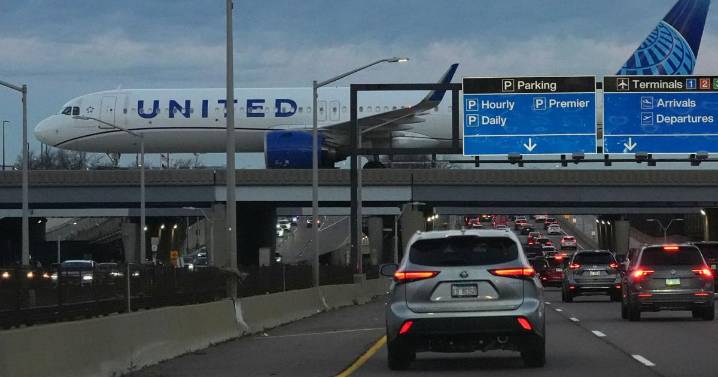 FAA reducing air traffic by 10% across 40 'high-volume' markets during government shutdown