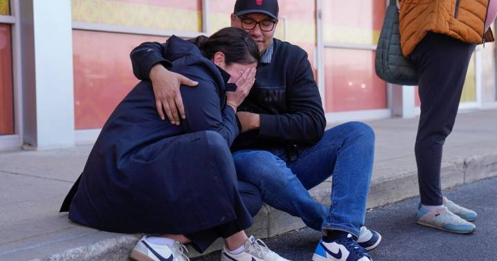 Immigration arrest of Chicago daycare worker at drop-off time for kids sparks outcry