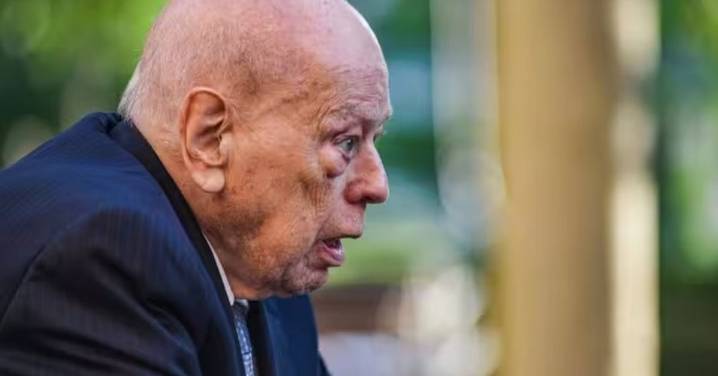 Jordi Pujol, ingresado por una neumonía en un hospital de Barcelona días antes de su juicio