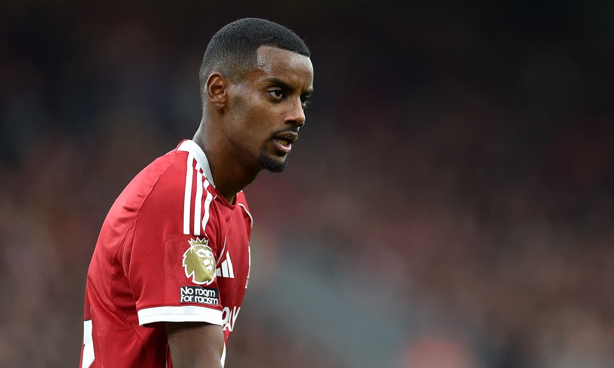 Liverpool FC get Alexander Isak injury update as Sweden include striker in latest squad