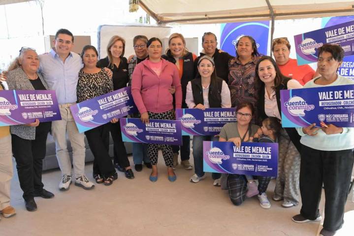 Maru Campos apoya a madres de familia afectadas por lluvias en la capital
