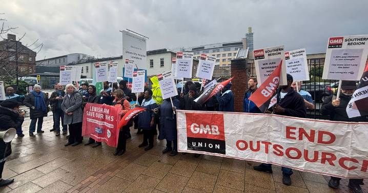 Protest at South London hospital as cleaners, porters and caterers 'relying on food banks'