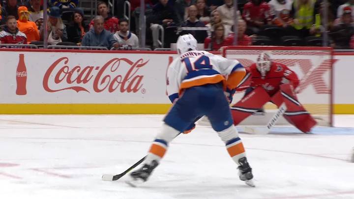 Horvat anota en un dos contra uno