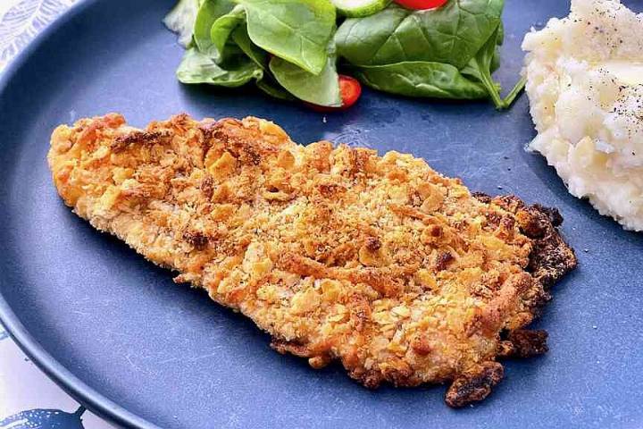 FRONT BURNER | OPINION: Buttery crackers, cheddar cheese dress up chicken cutlets