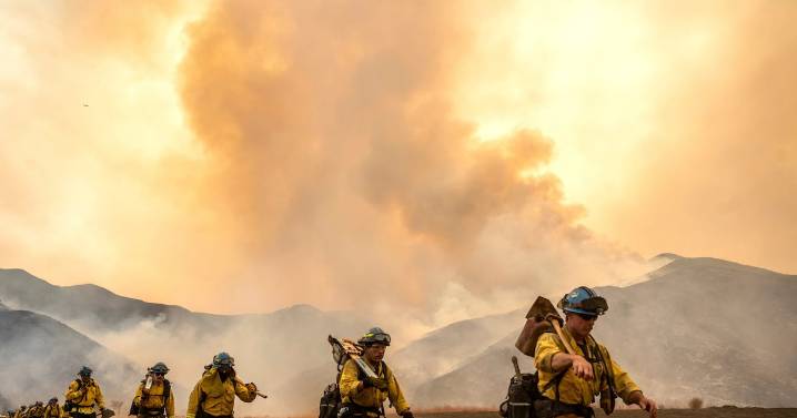 Opinion: Wildfires don’t wait for Washington