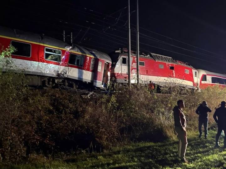 Decenas de heridos, tres de ellos graves, al chocar dos trenes en Eslovaquia