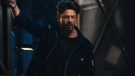 Shah Rukh Khan turns soldier again! Fans swoon over his stunning Army avatar