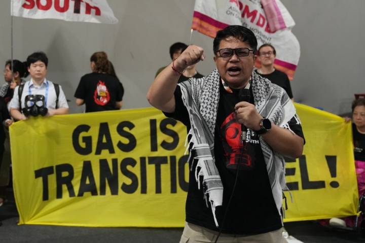 Guterres and Lula to push negotiators at COP30 as deadline looms