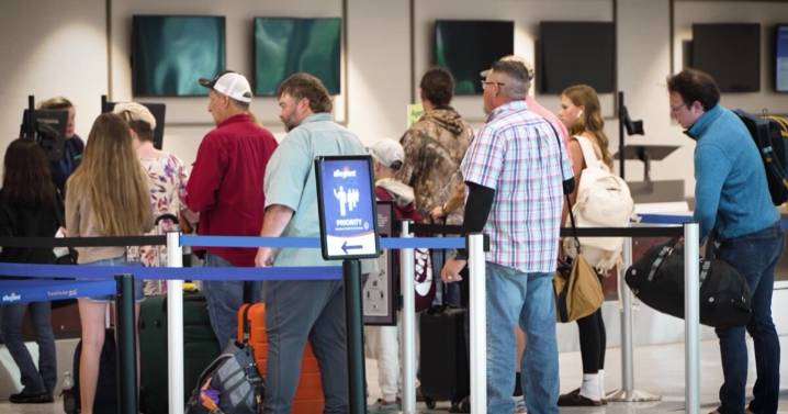 Holiday air travel picks up at Great Falls airport
