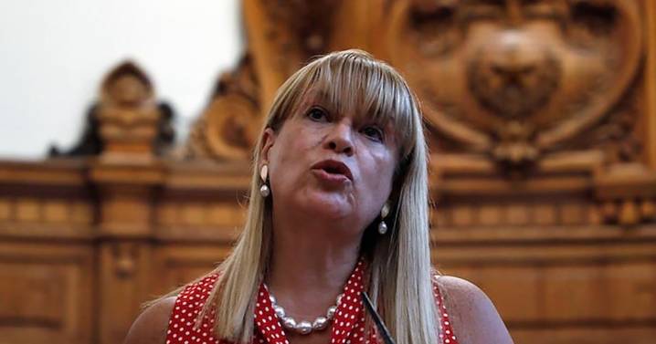 Fiscalía ingresa querella de capítulos y revela cómo Vivanco y su pareja usaron 14 mil “dólares contaminados” en Argentina y Brasil