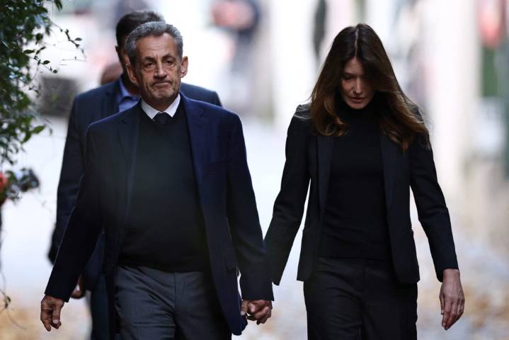 France's top court upholds Sarkozy's conviction for illegal campaign financing in 2012