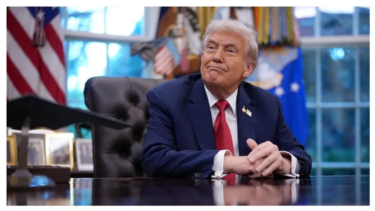 ‘He’s Oblivious’: Trump Crosses a Line With a Fox News Host Mid-Interview, Then Steamrolls Ahead Like He Didn’t Just Disrespect Her on National TV