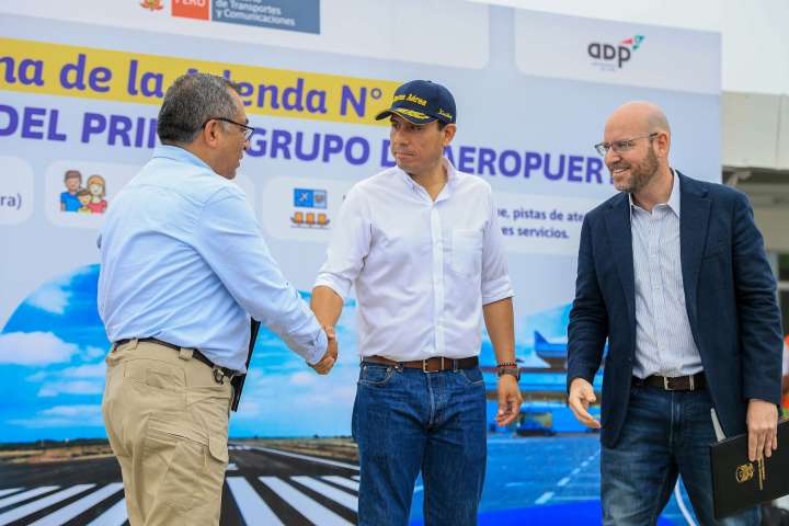 Ejecutivo firma adenda N° 11 para modernización del primer grupo de aeropuertos del Perú