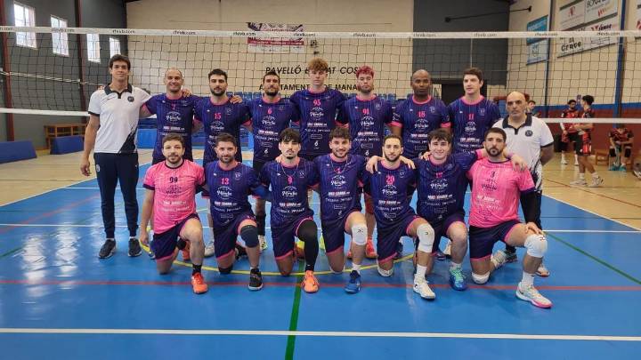 El Club Voleibol Hotel Borgia Gandia estrena su casillero de victorias en 1ª Nacional