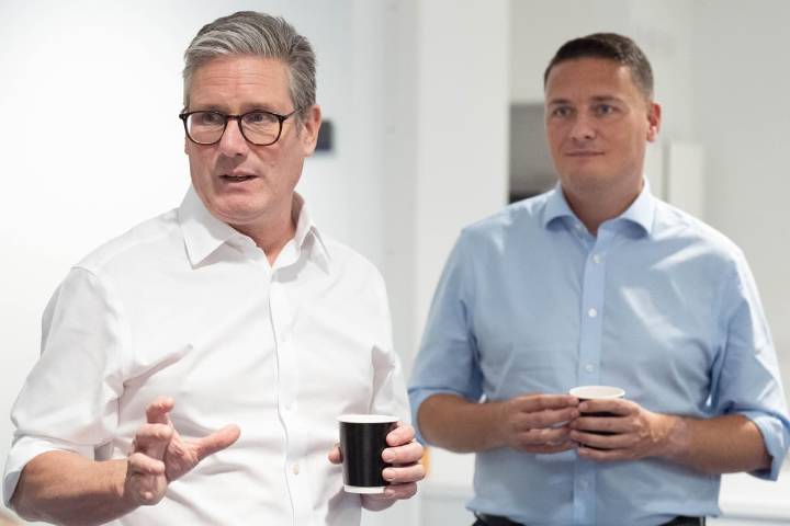 Streeting calls for Starmer to sack ‘self