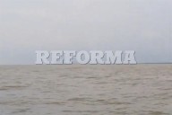 Explota línea de gas de Pemex  en Atasta, Campeche