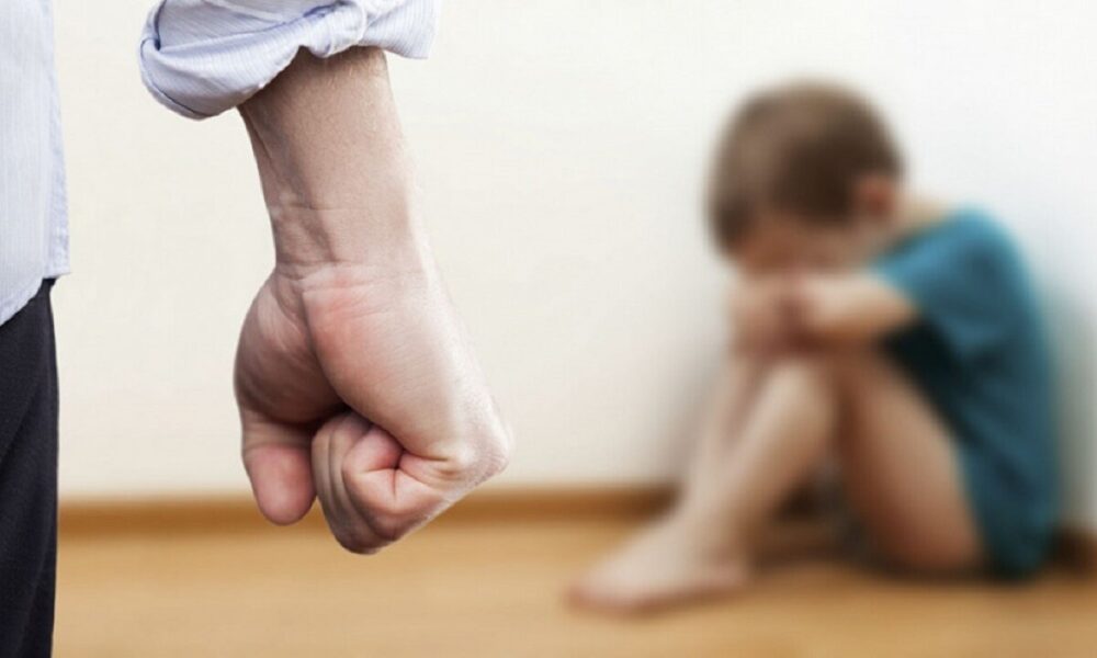 Revelan el alarmante número de chicos que reciben castigos físicos en la Argentina