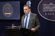 El Gobierno negó que la reforma laboral modifique la Ley de Empleo Público y fijó postura sobre el monotributo