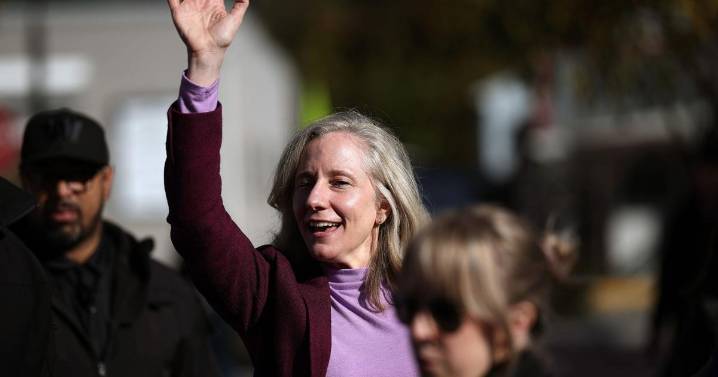 Democrats seek winning message for midterms in key 2025 clashes