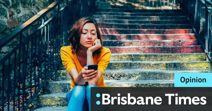 How long is too long to reply to a text message? I avoided responding to a SMS for two weeks and now it’s driving me insane