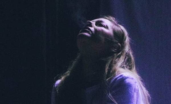 “Los Difusos Finales de las Cosas”: una experiencia teatral que desarma lo dicho y lo sentido