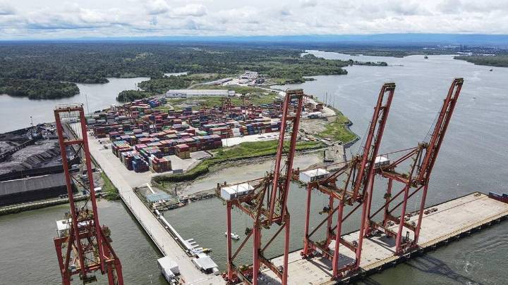 Exportaciones de Colombia crecieron 11,1 % en septiembre impulsadas por alimentos y café, aunque cayeron los envíos hacia Estados Unidos