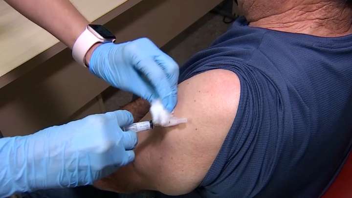 Arranca la vacunación frente al Virus Respiratorio Sincitial en adultos