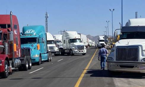 Agradecen transportistas y agricultores la solidaridad del empresariado ante los 4 días de bloqueos