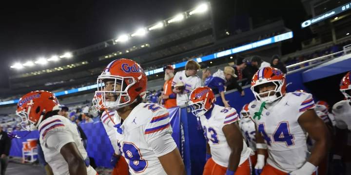 No. 7 Ole Miss hands Florida its third straight loss