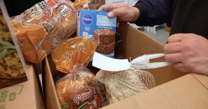 Thanksgiving food giveaway brings support and warm meals to Omaha families