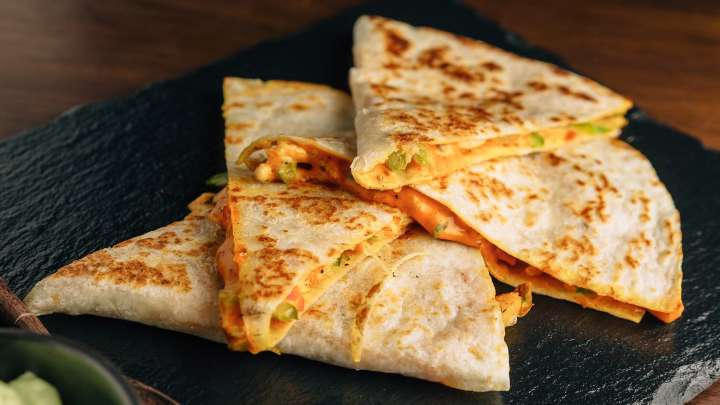 Los Gallos offers free kids meals every day in November, SNAP disruptions