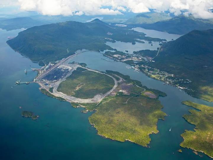 John Ivison: Ottawa wakes up to a B.C. dispute ‘poisoning’ billions in export opportunities