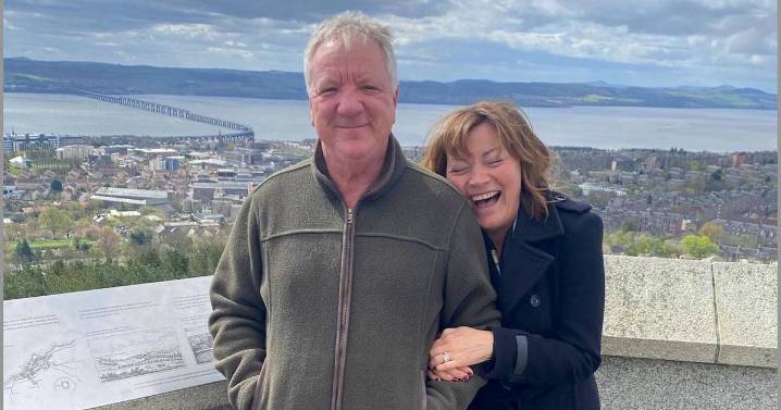 Lorraine Kelly reveals what kind of racy texts husband Steve sends her while she's on air