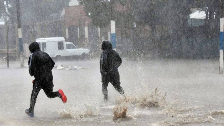 Alerta amarilla por tormentas en el AMBA: el SMN advierte posibles ráfagas y granizo