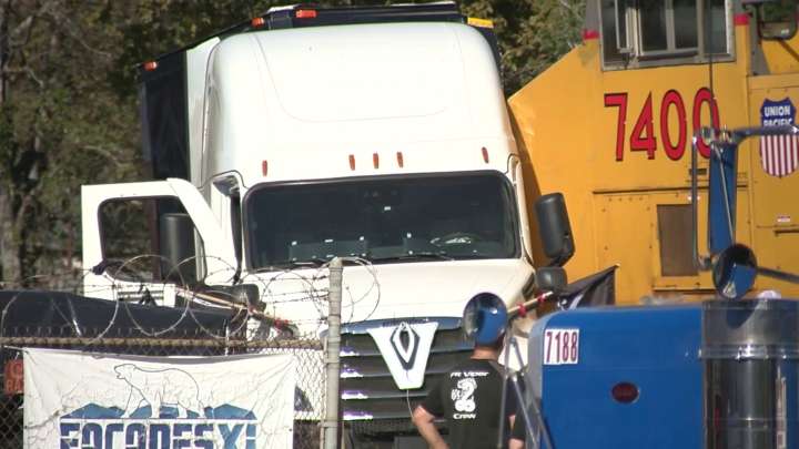 Train crash nearly derails Texas high school band’s performance at Alamodome; San Antonio students rally to help