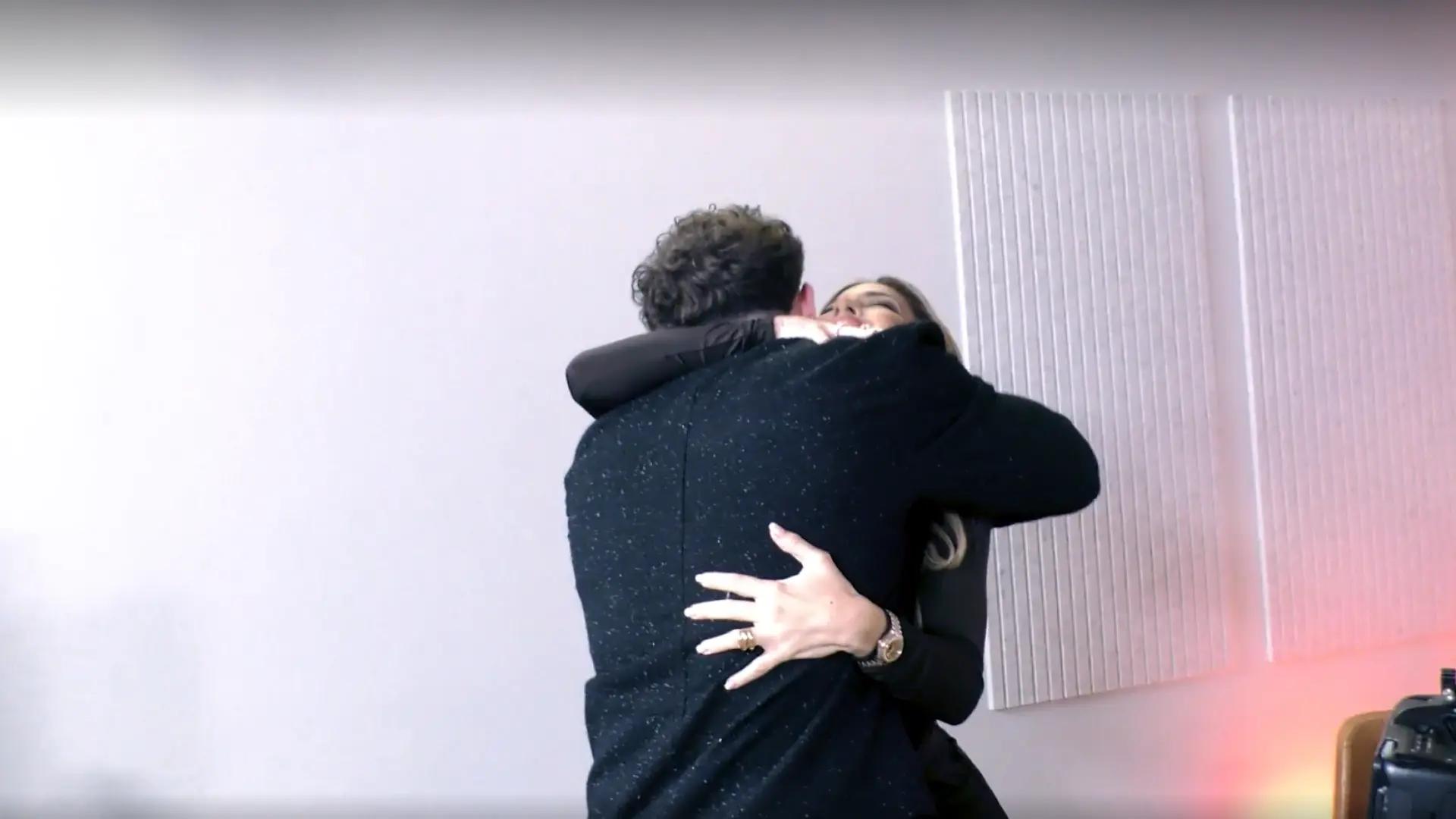 Marc Kitus, de 'El loco amor', sorprende a Oriana Marzoli en 'En todas las salsas': "¿Me estás tomando el pelo?"