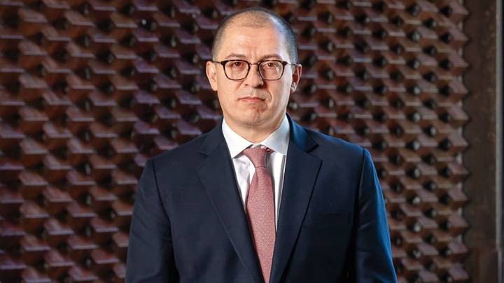 Francisco Barbosa lanza advertencia al próximo presidente de Colombia: “Un país sin seguridad, con economía quebrada, con vándalos”