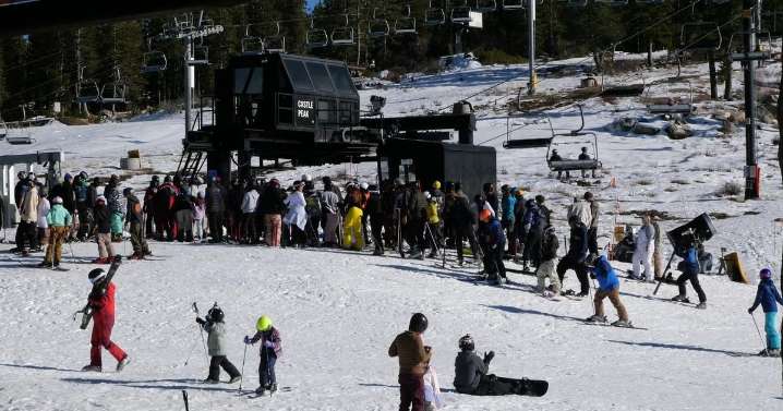 Boreal Mountain relies heavily on snowmaking amid warm weather, lack of snow