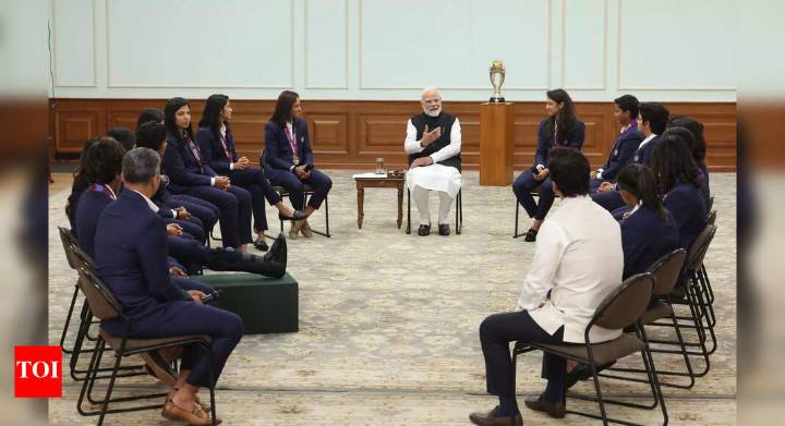 Asked about 'Lord Hanuman' tattoo by PM Modi, India's World Cup winner visits Mahakaleshwar Temple