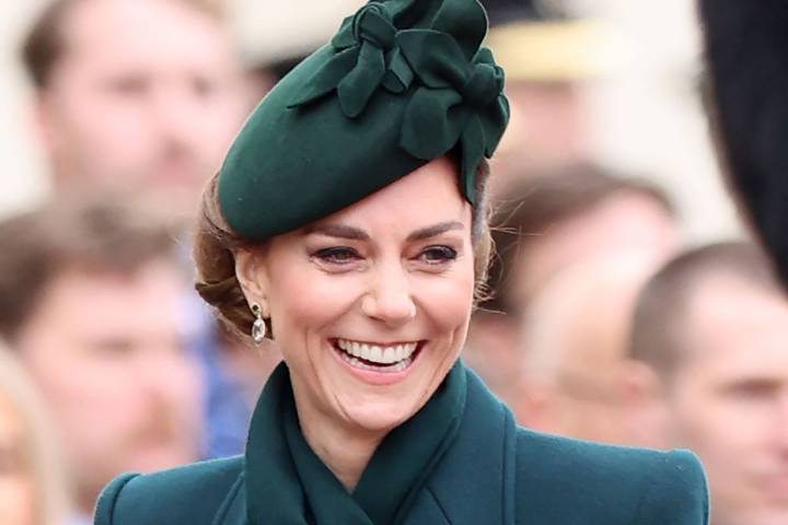 Public Standing in Respect for Princess Kate Compared to Meghan Online