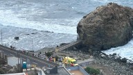 Una mujer muerta y nueve heridos al caer al agua tras un golpe de mar en Puerto de la Cruz Tenerife