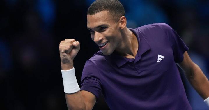 Auger-Aliassime beats Zverev to reach ATP Finals semis and Sinner stays perfect