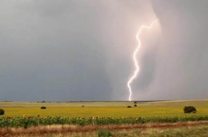 Alerta por tormentas fuertes en la provincia