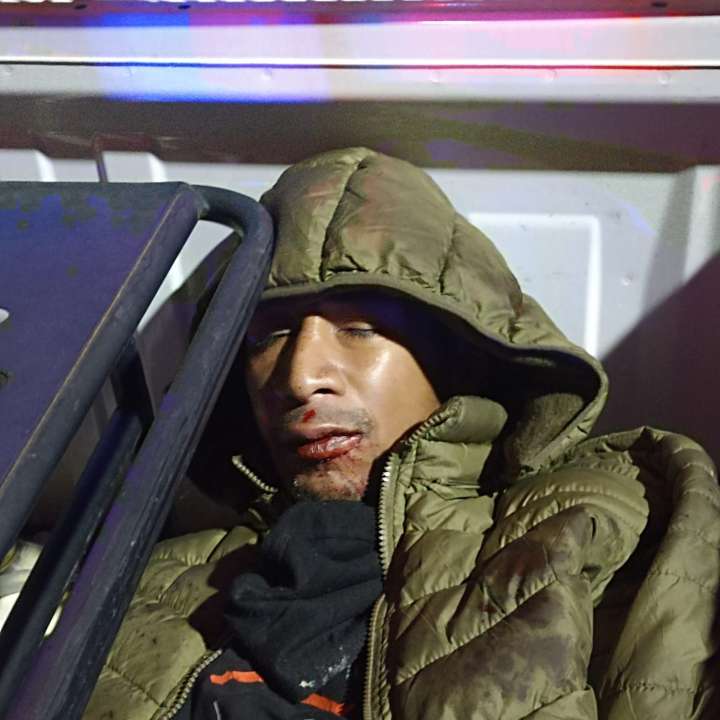 Vecinos someten a presunto ladrón tras irrumpir en una vivienda de Acxotla del Río